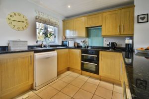 Photo 21- click for photo gallery